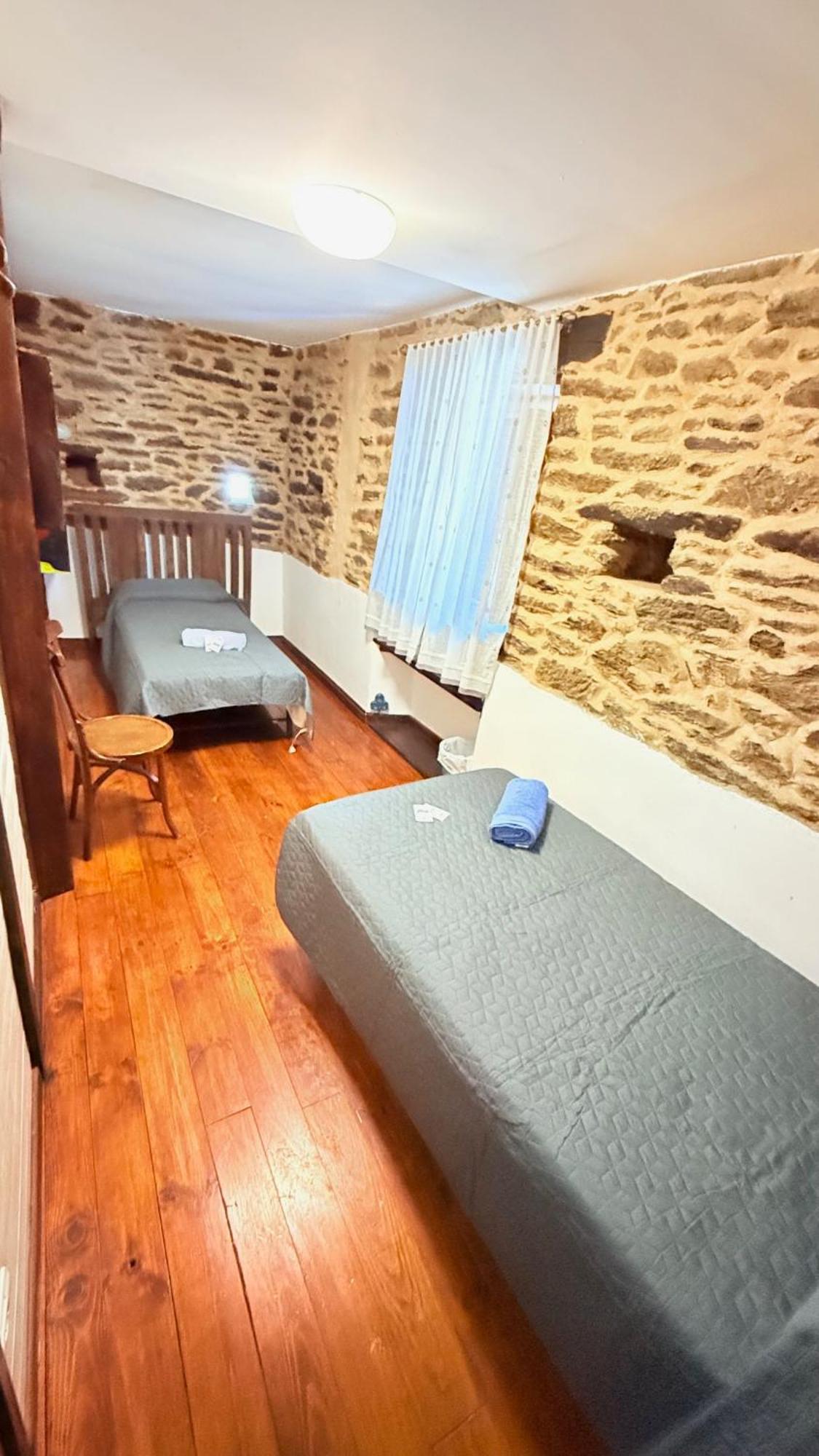 Pension Y Albergue Matias Locanda Sarria Buitenkant foto